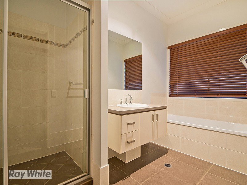 5 Appleby Close, North Lakes QLD 4509