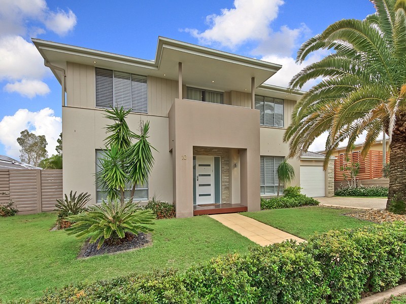 10 Douglas Street, North Lakes QLD 4509