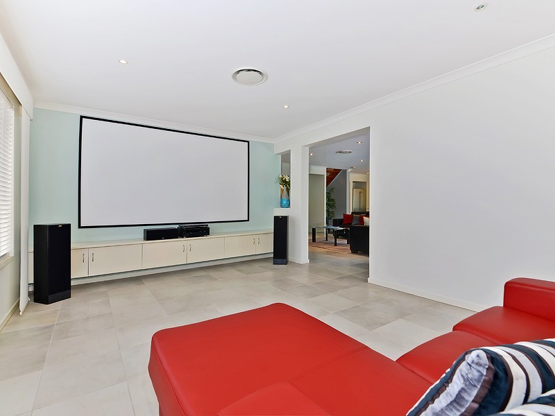 10 Douglas Street, North Lakes QLD 4509