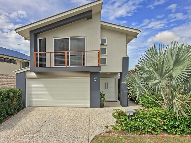 5 Mersey Street, North Lakes QLD 4509