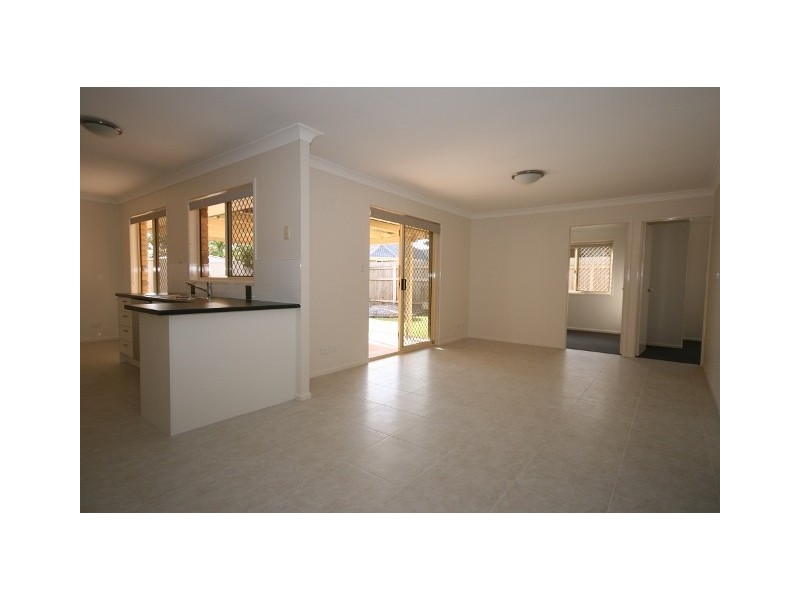 10 Amcord Place, Rothwell QLD 4022