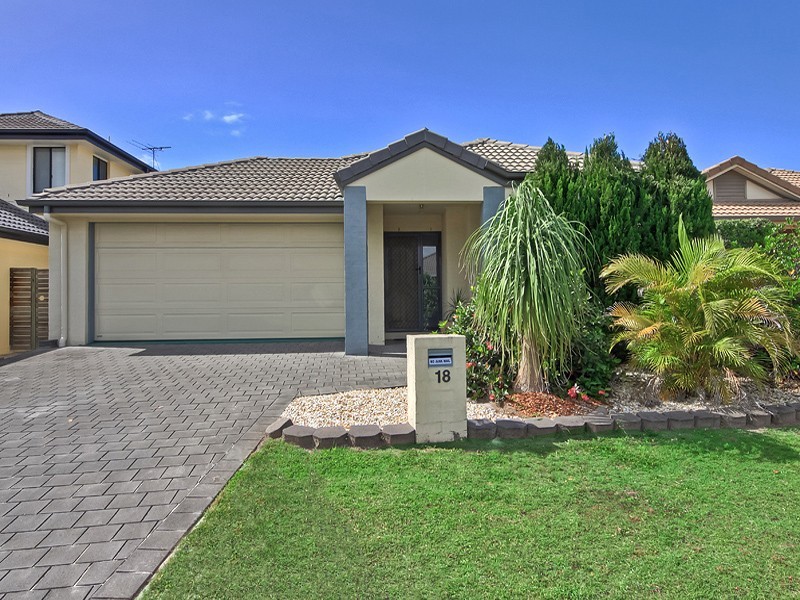 18 Grebe Circuit, North Lakes QLD 4509