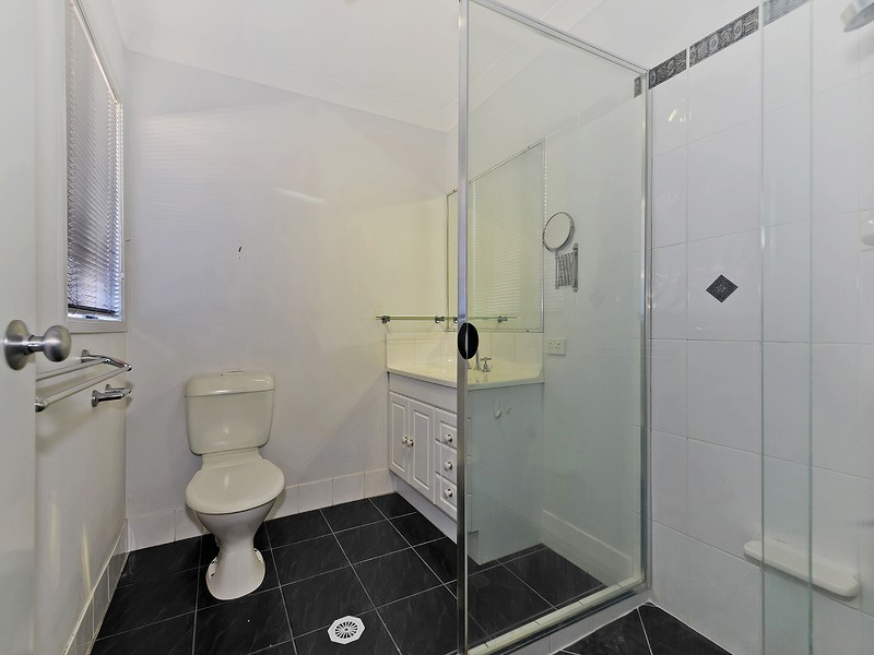 18 Grebe Circuit, North Lakes QLD 4509