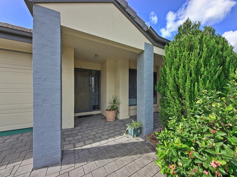 18 Grebe Cct, North Lakes QLD 4509