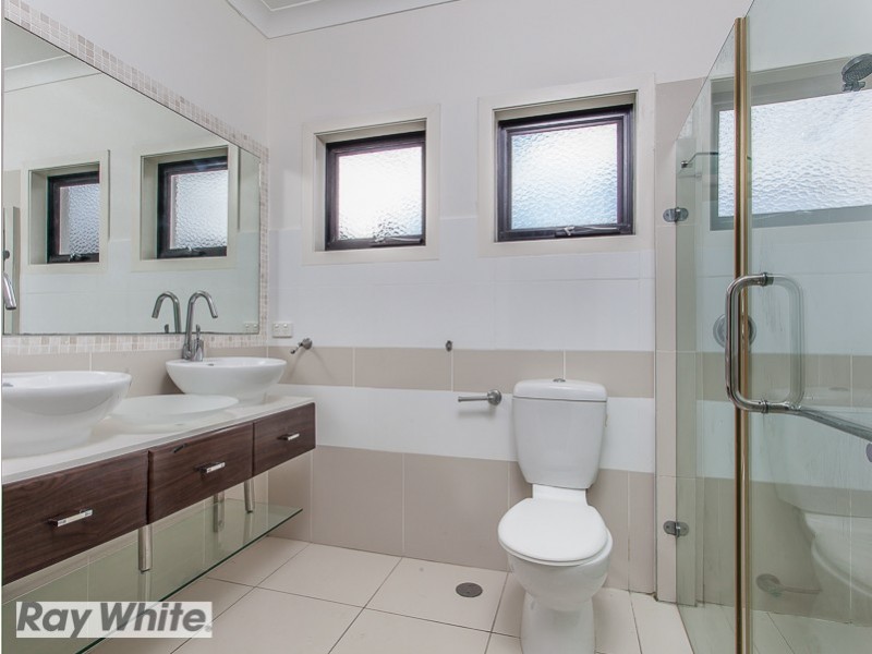 33 Kangaroo Street, North Lakes QLD 4509
