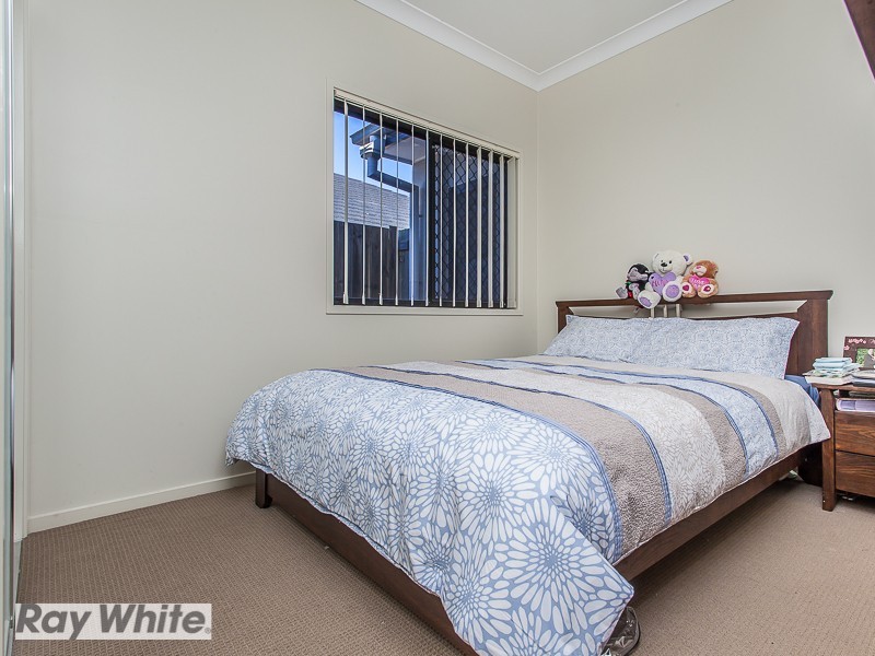 6 Cascades Street, North Lakes QLD 4509