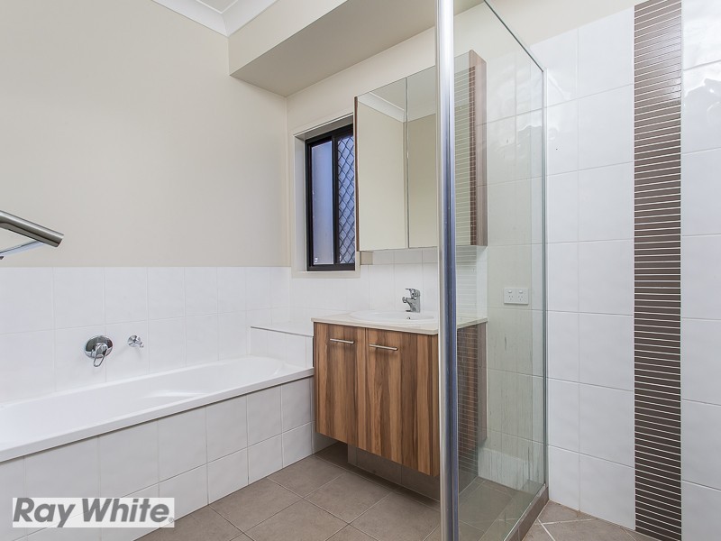 6 Cascades Street, North Lakes QLD 4509