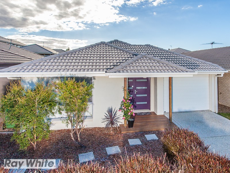 18 Moonie Crescent, North Lakes QLD 4509