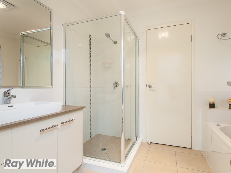 18 Moonie Crescent, North Lakes QLD 4509