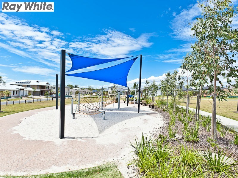 18 Moonie Crescent, North Lakes QLD 4509