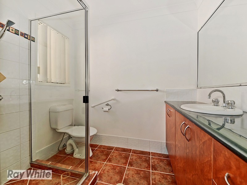 4 Petermann Drive, North Lakes QLD 4509