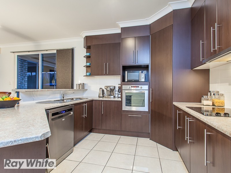 21 Eaton Close, North Lakes QLD 4509