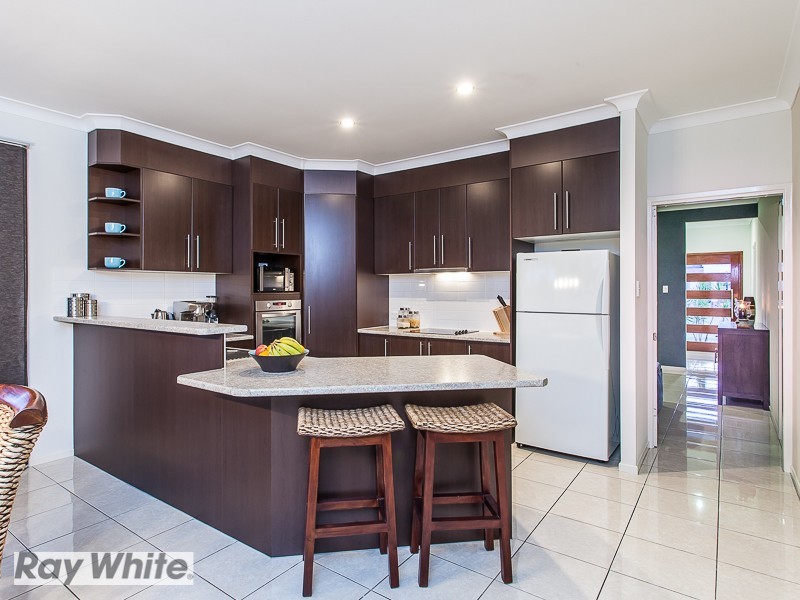 21 Eaton Close, North Lakes QLD 4509