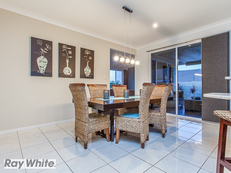 21 Eaton Close, North Lakes QLD 4509