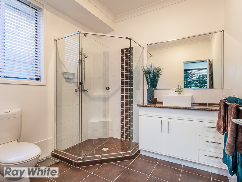 21 Eaton Close, North Lakes QLD 4509