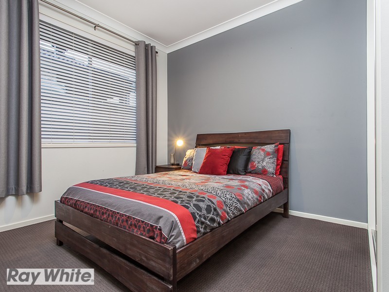 21 Eaton Close, North Lakes QLD 4509