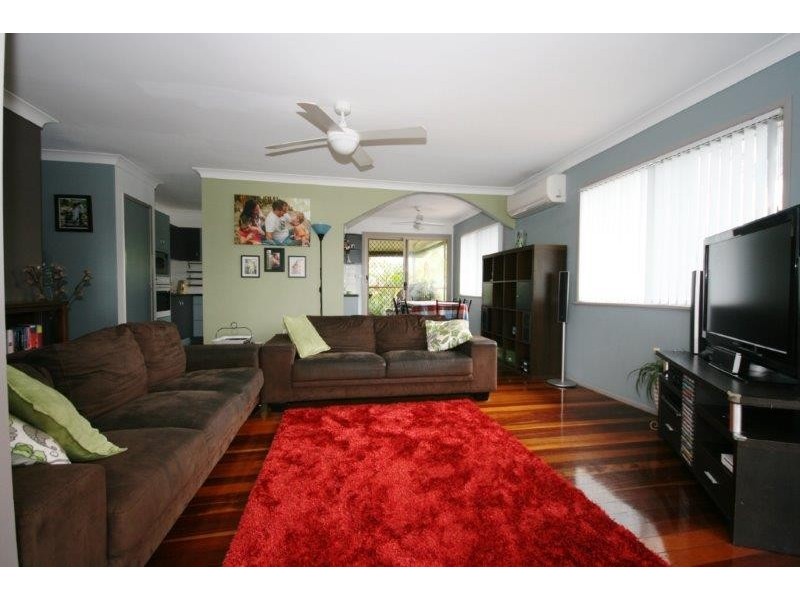 13 Paul Street, Kallangur QLD 4503