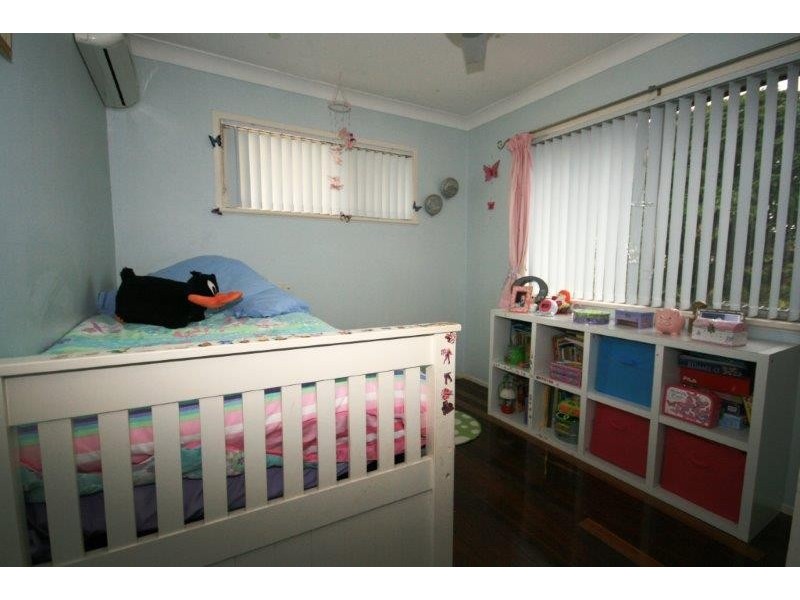 13 Paul Street, Kallangur QLD 4503