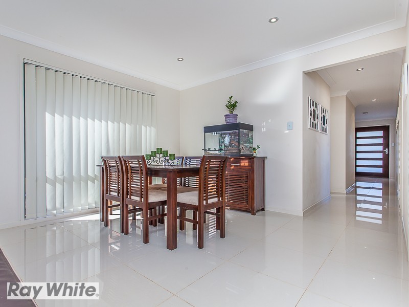 1 Manhattan Crescent, North Lakes QLD 4509