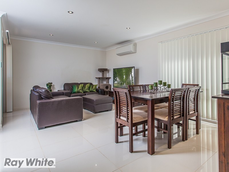 1 Manhattan Crescent, North Lakes QLD 4509