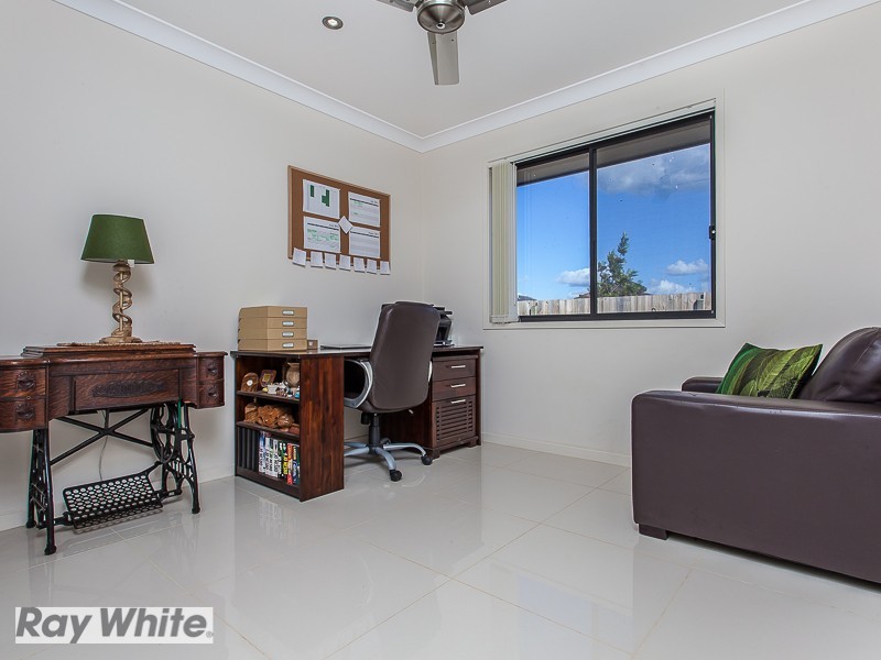 1 Manhattan Crescent, North Lakes QLD 4509