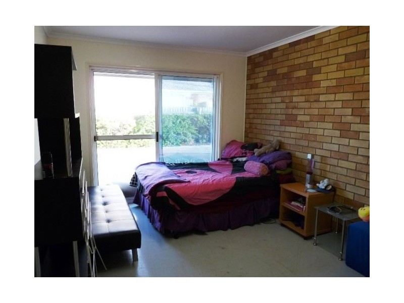 2/10 Wattle Road, Rothwell QLD 4022