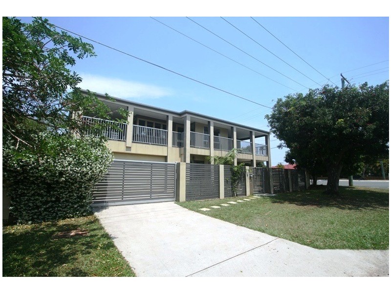 43 James Street, Scarborough QLD 4020