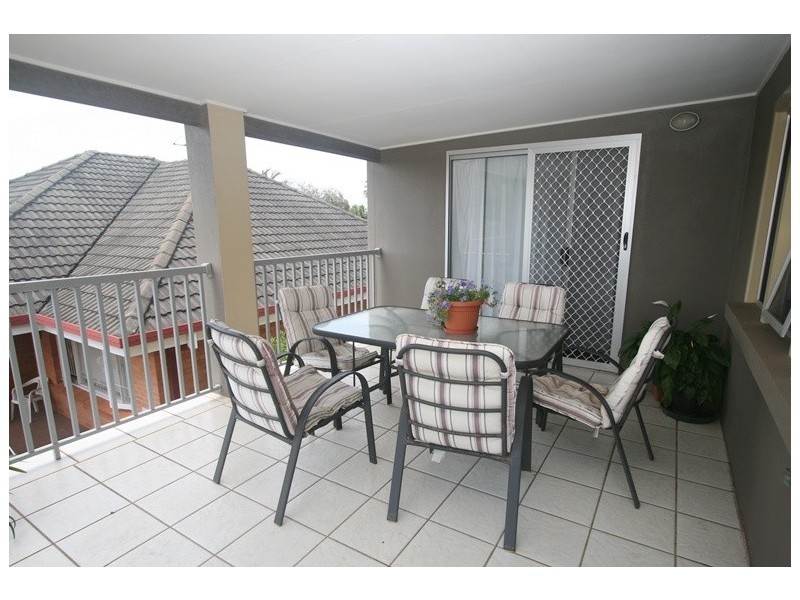 43 James Street, Scarborough QLD 4020