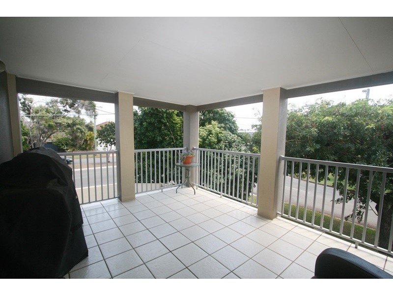 43 James Street, Scarborough QLD 4020