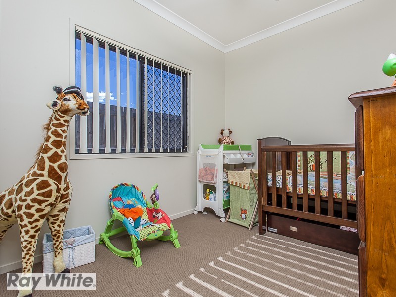 6 Cascades Street, North Lakes QLD 4509