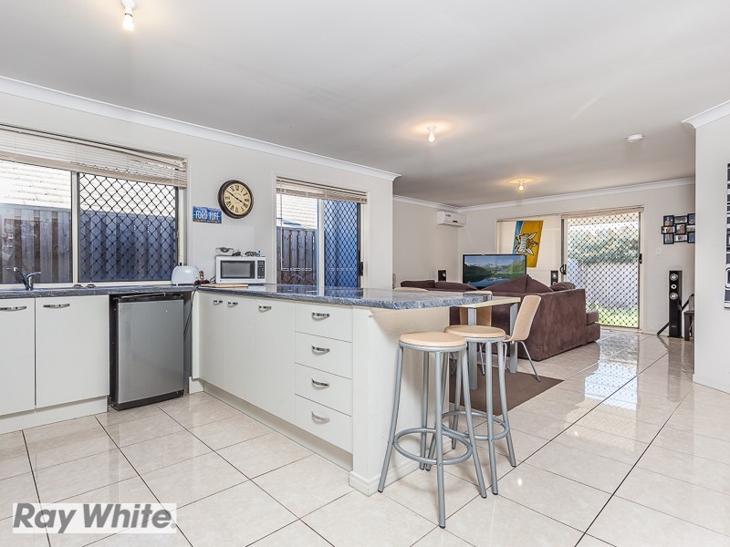 7 Riviera Crescent, North Lakes QLD 4509
