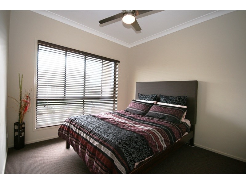 27 Trump Crct, North Lakes QLD 4509