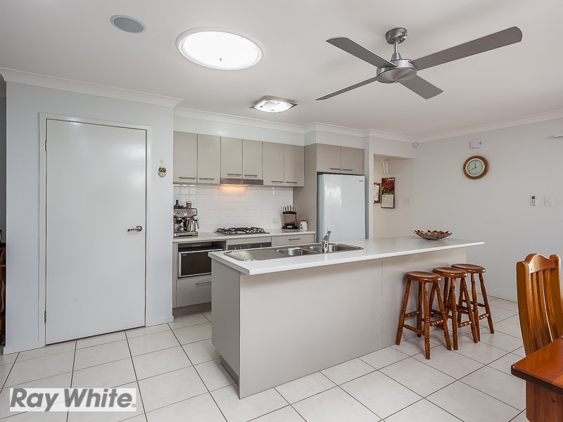 4 Palmgrove Place, North Lakes QLD 4509