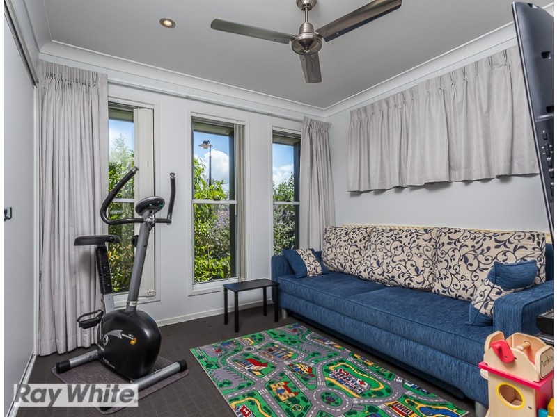 4 Palmgrove Place, North Lakes QLD 4509