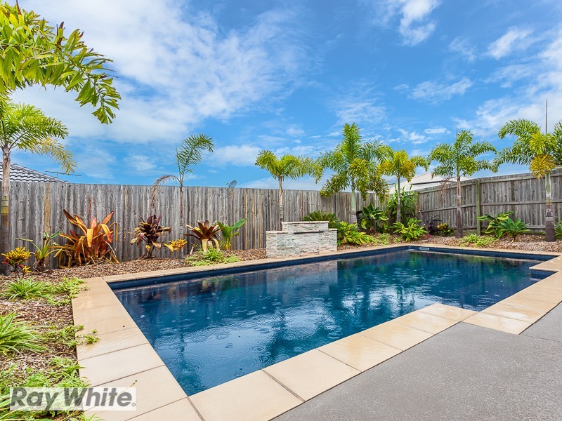 112 Mackintosh Drive, North Lakes QLD 4509