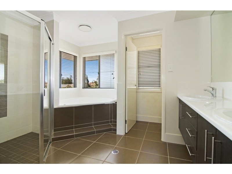 61 Possum Parade, North Lakes QLD 4509