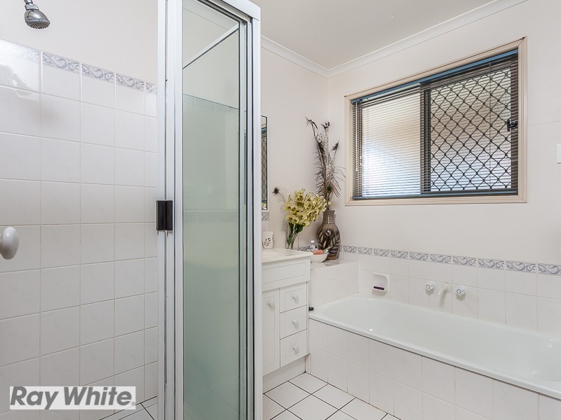 13 Glass House Circuit, Kallangur QLD 4503