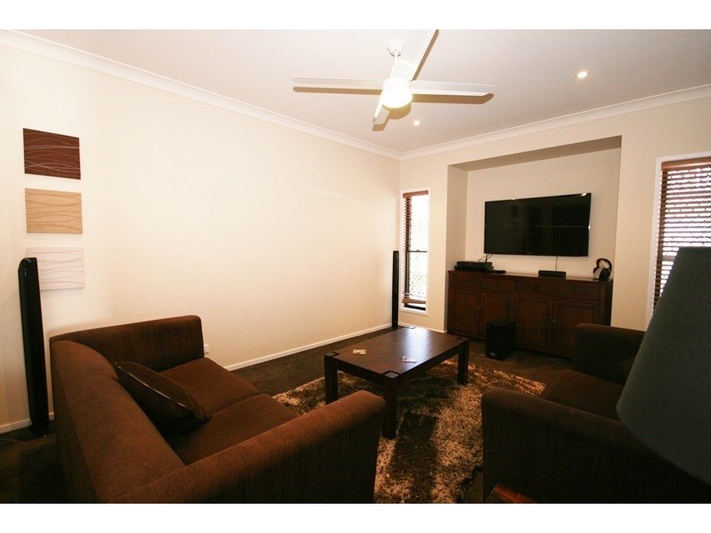 101 Possum Parade, North Lakes QLD 4509