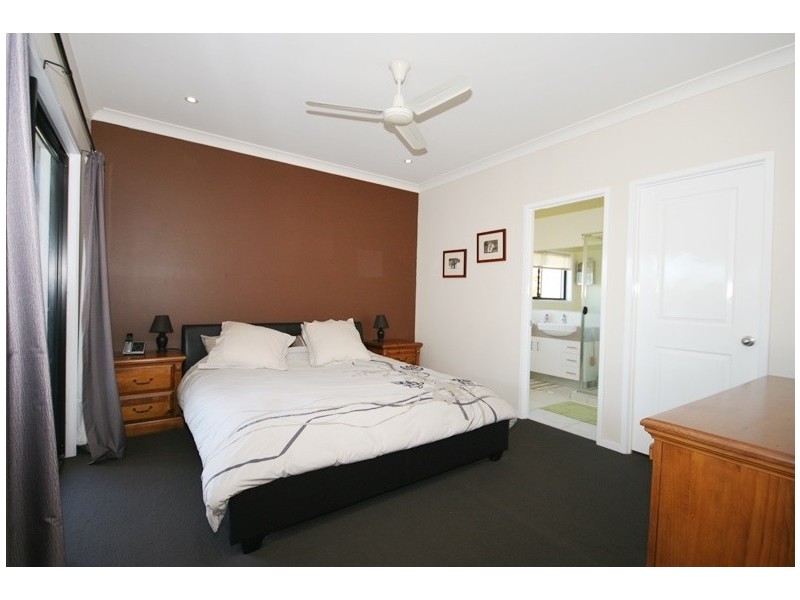 101 Possum Parade, North Lakes QLD 4509