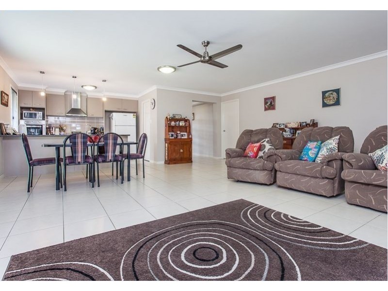 36 Severn Crescent, North Lakes QLD 4509