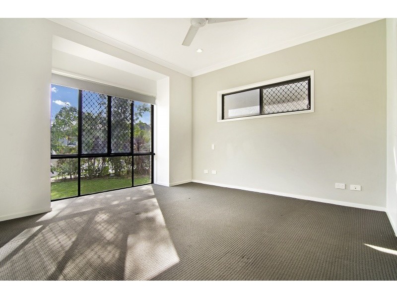 15 Freeman Street, North Lakes QLD 4509