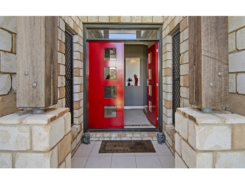 2 Kultarr Street, North Lakes QLD 4509