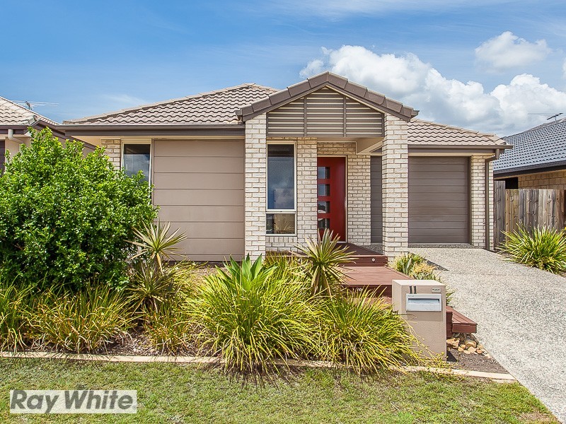 11 Nina Crescent, North Lakes QLD 4509