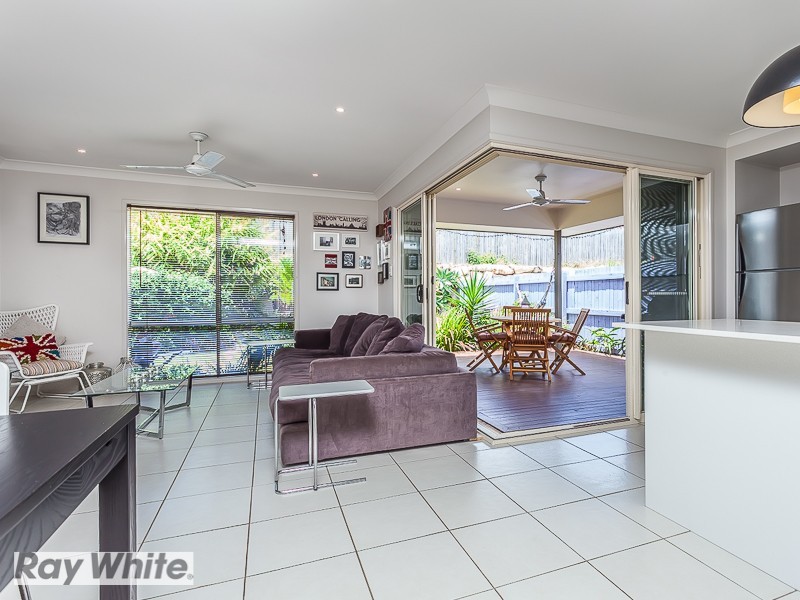 11 Nina Crescent, North Lakes QLD 4509