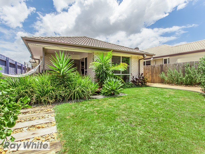 11 Nina Crescent, North Lakes QLD 4509