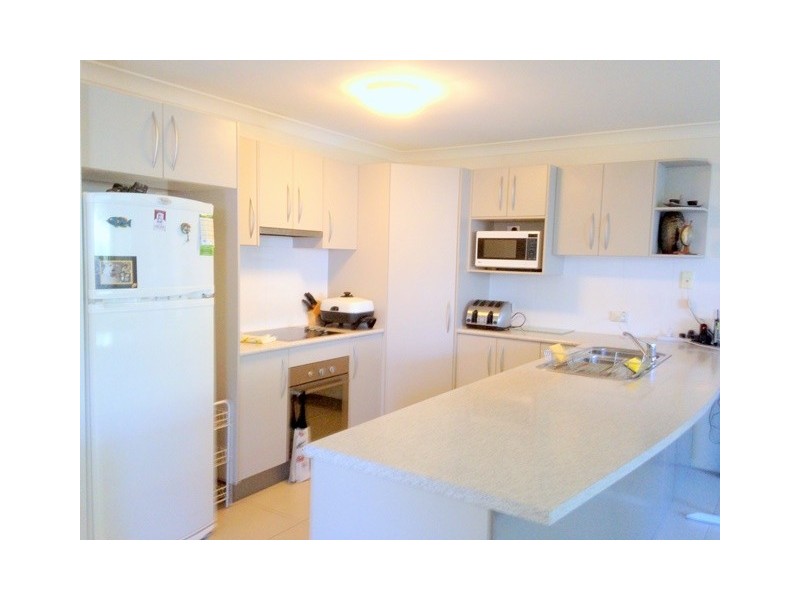 1/25 Lady Bowen Pde, Rothwell QLD 4022