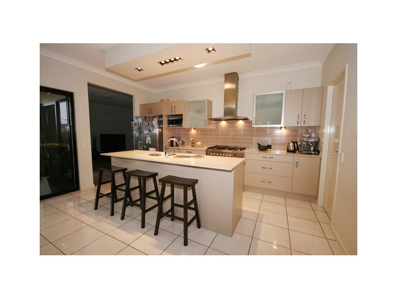 10 Hare Street, North Lakes QLD 4509