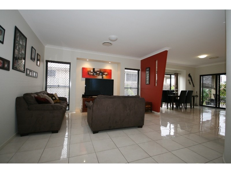 10 Hare Street, North Lakes QLD 4509