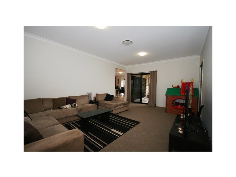 10 Hare Street, North Lakes QLD 4509