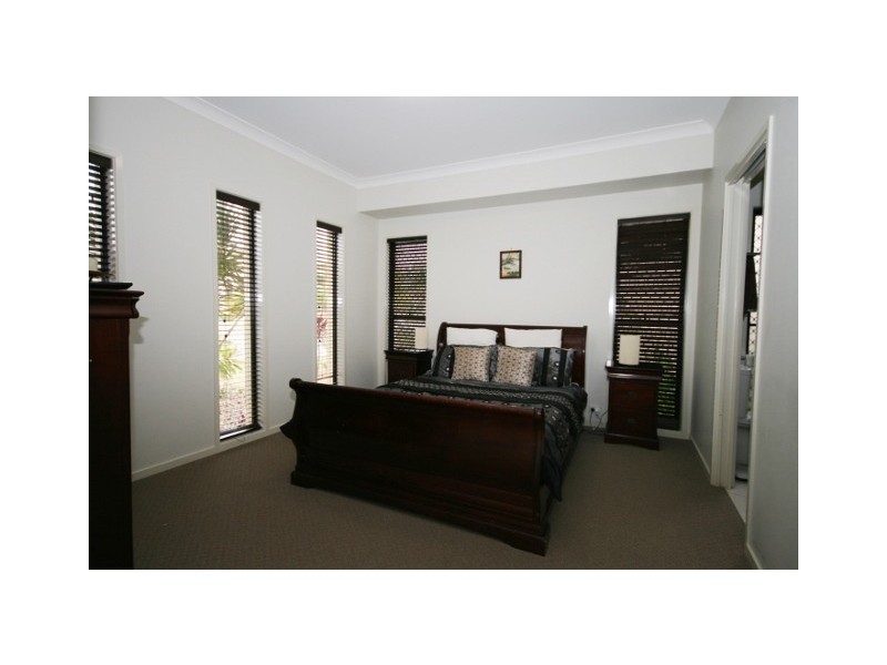 10 Hare Street, North Lakes QLD 4509